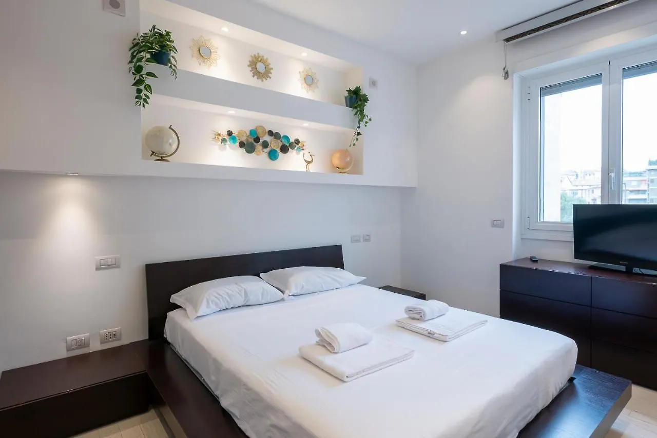Ihost Apartment - Tito Livio 20 ميلان 0*,