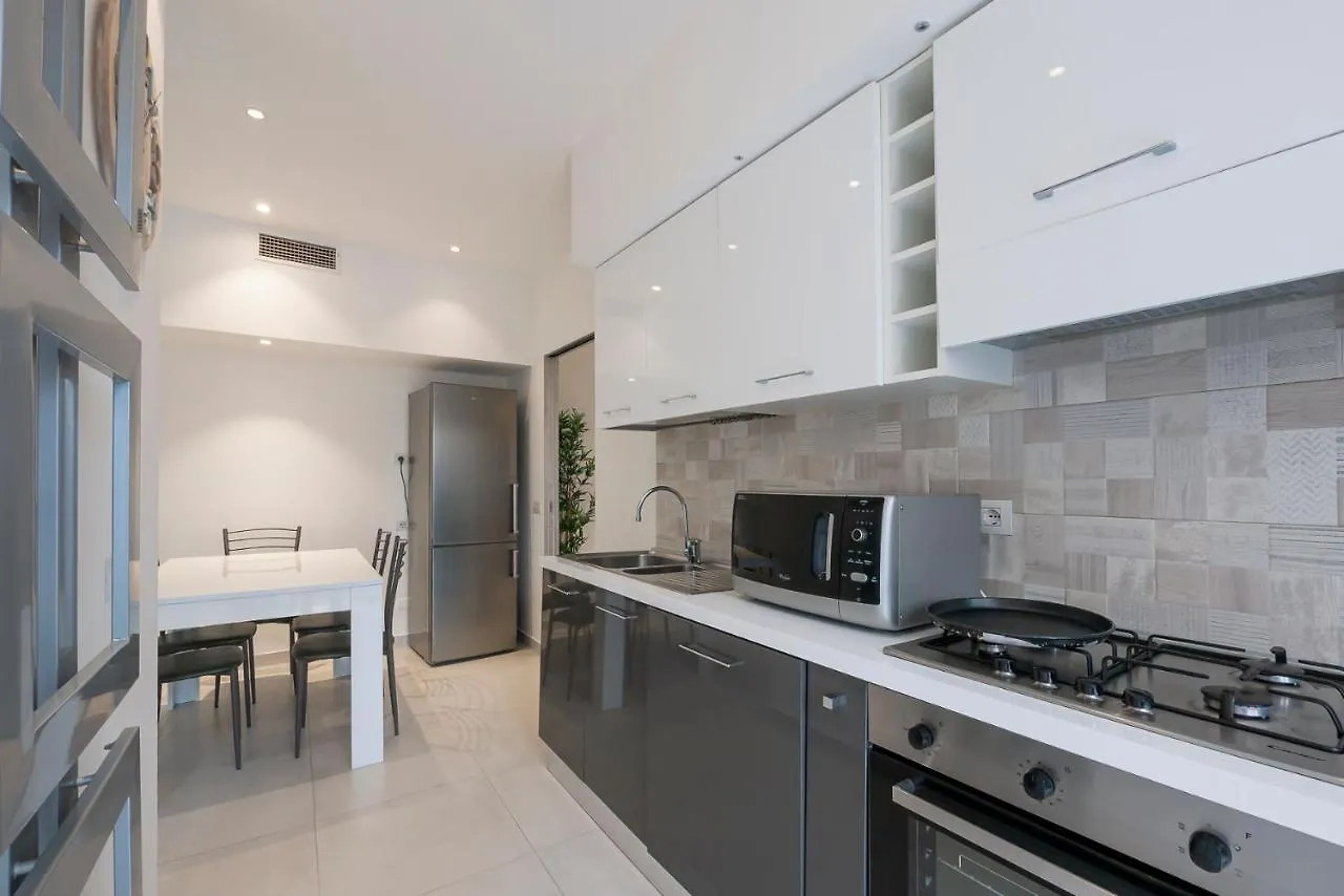 Ihost Apartment - Tito Livio 20 Milano 0*,